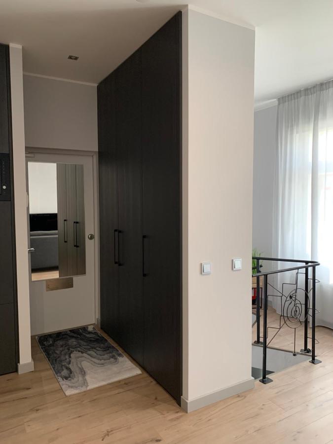 Zair Fireplace Apartments تالين المظهر الخارجي الصورة