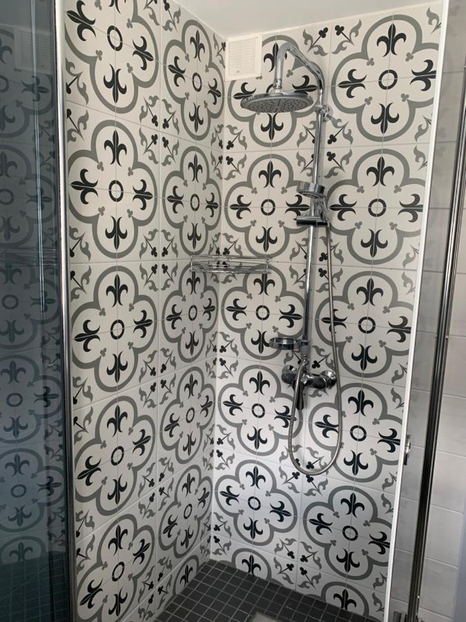Zair Fireplace Apartments تالين المظهر الخارجي الصورة