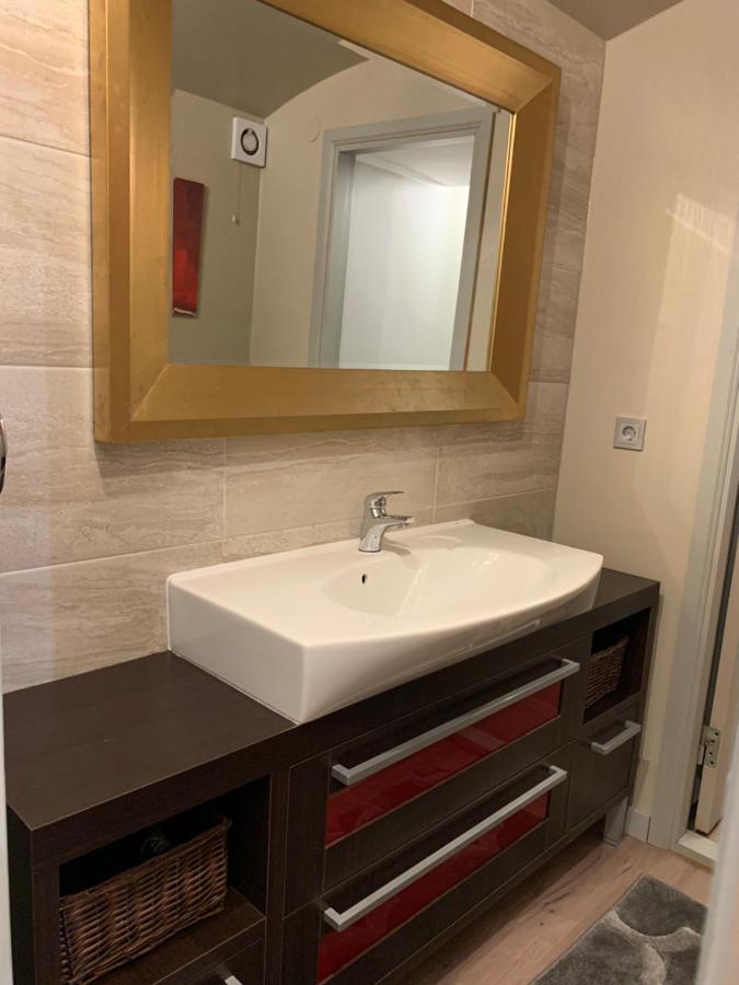 Zair Fireplace Apartments تالين المظهر الخارجي الصورة